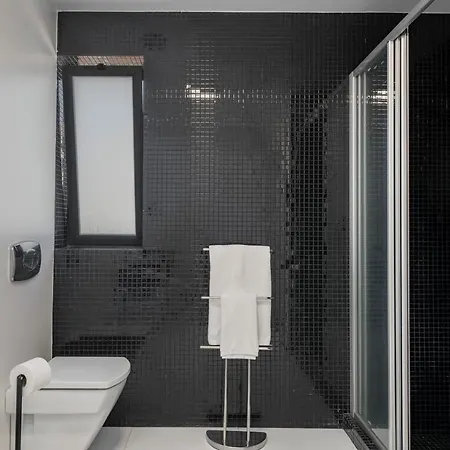 Barreiros Iv By An Island * Funchal (Madeira)