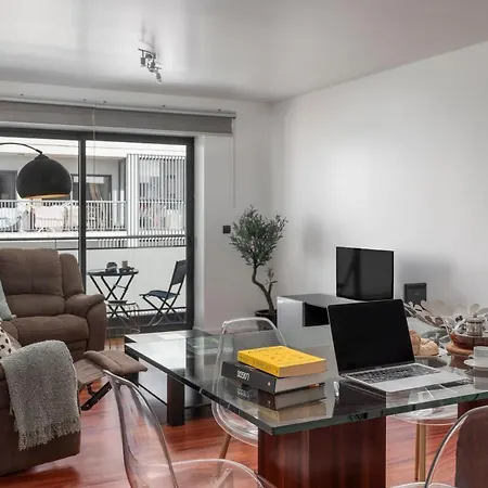 Barreiros Iv By An Island Funchal (Madeira)