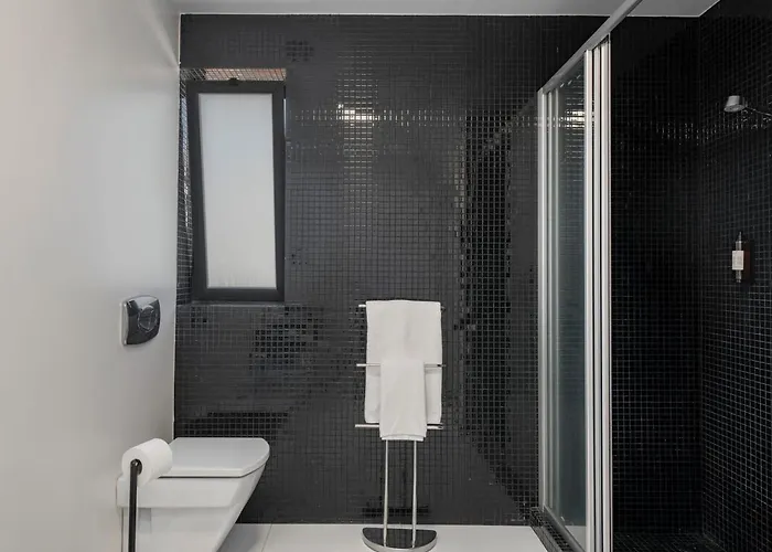 Barreiros Iv By An Island * فونشال