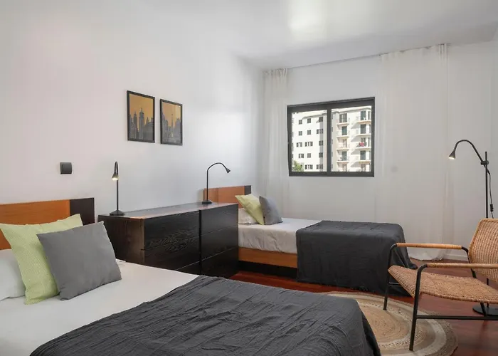 Barreiros Iv By An Island * פונשל